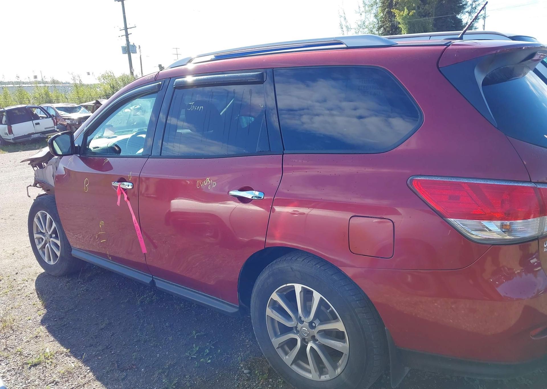 2014 NISSAN PATHFINDER S
