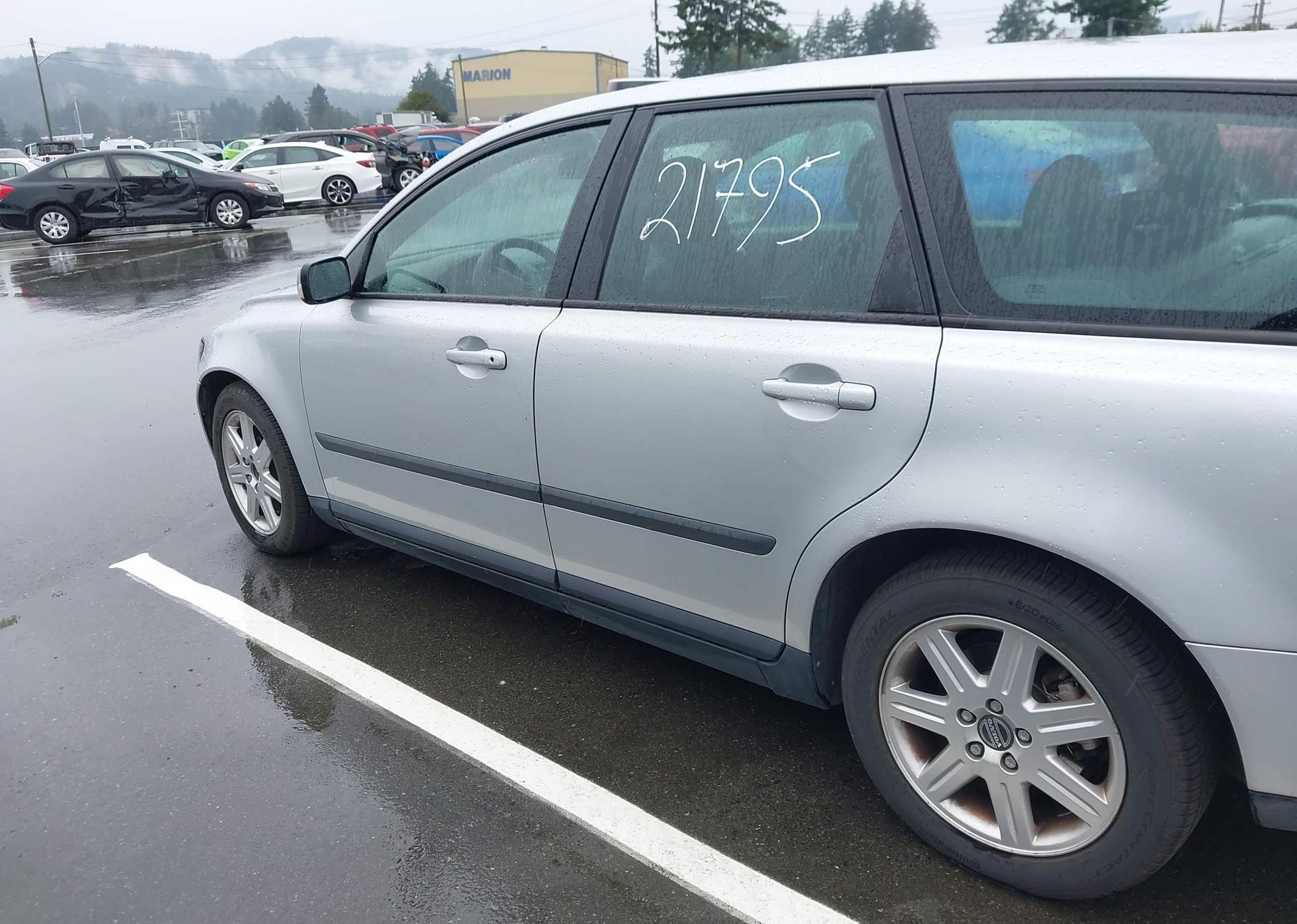 2006 VOLVO v50