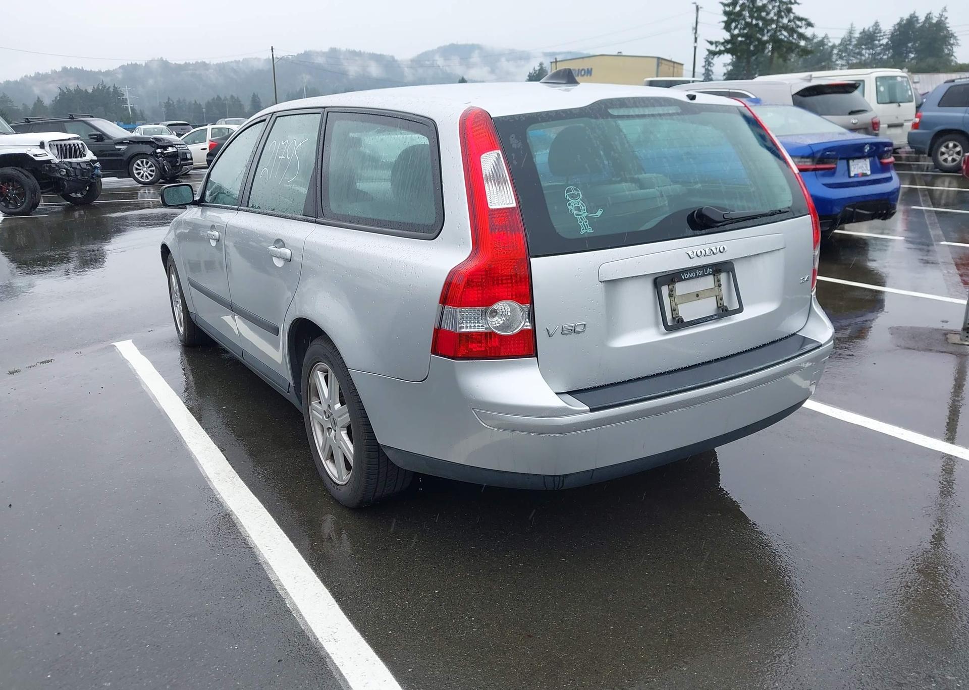 2006 VOLVO v50