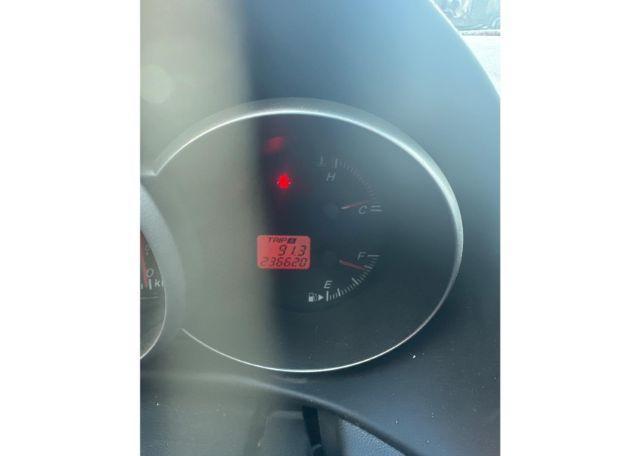 2004 MAZDA 3 I