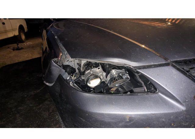 2004 MAZDA 3 I
