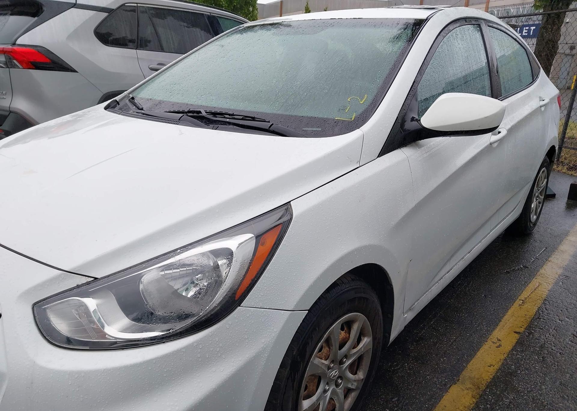 2013 HYUNDAI ACCENT GLS