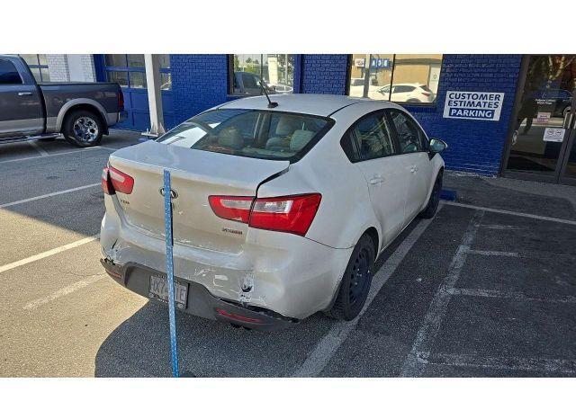 2015 KIA RIO