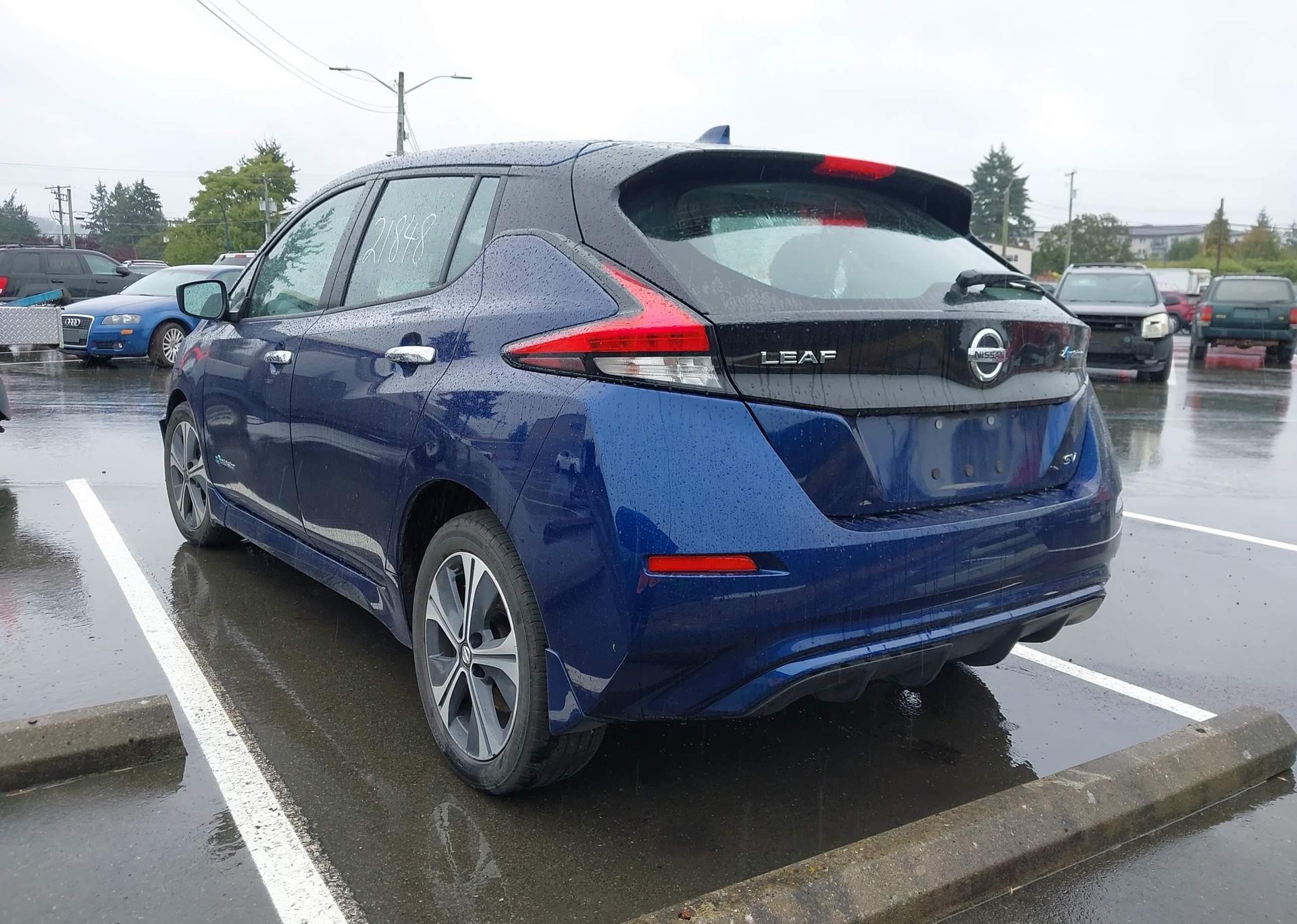 2019 NISSAN LEAF