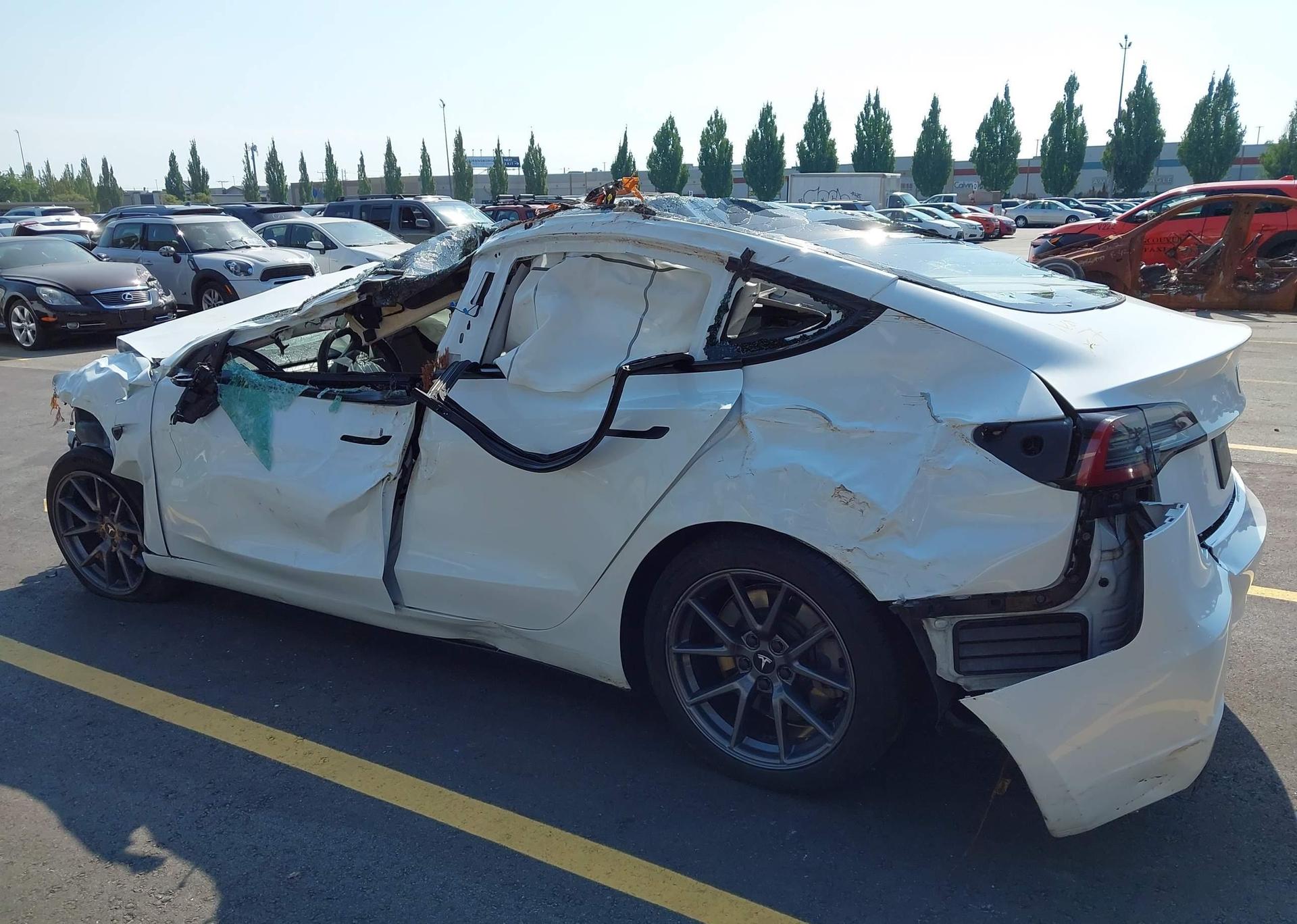 2023 TESLA MODEL 3