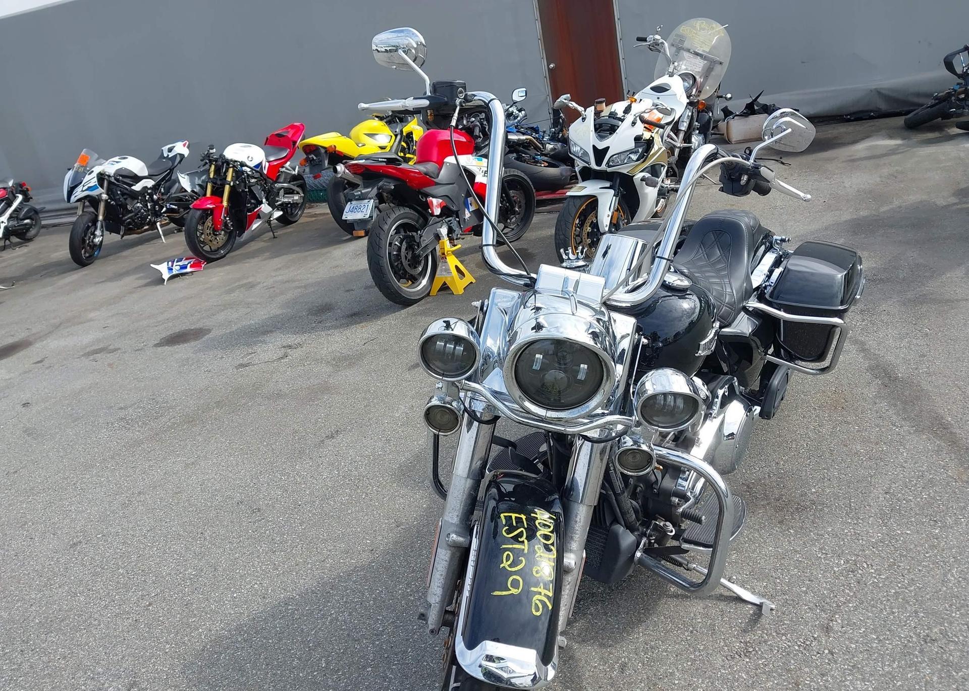2021 HARLEY-DAVIDSON FLHR