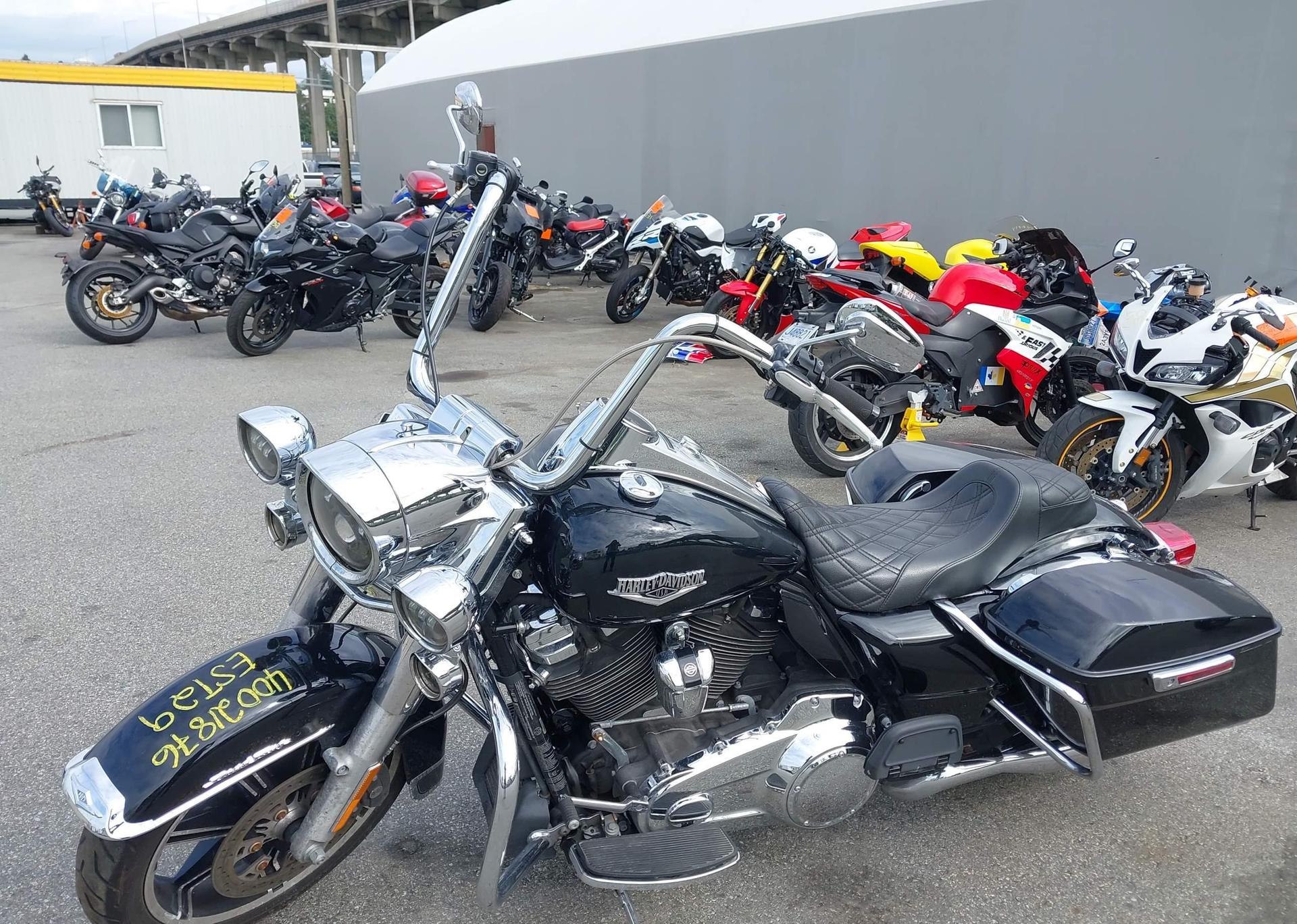 2021 HARLEY-DAVIDSON FLHR