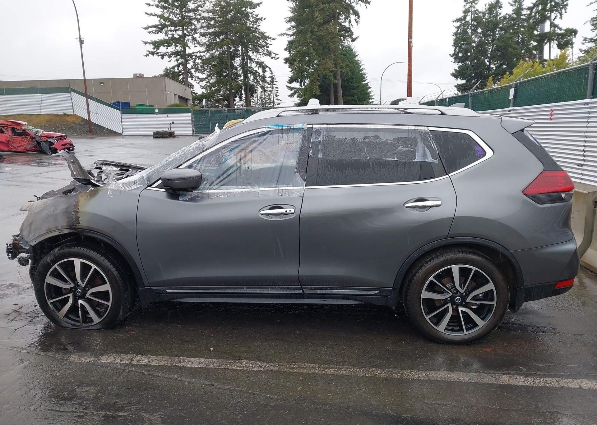 2019 NISSAN ROGUE S