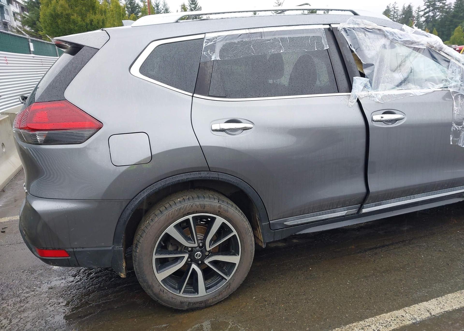 2019 NISSAN ROGUE S