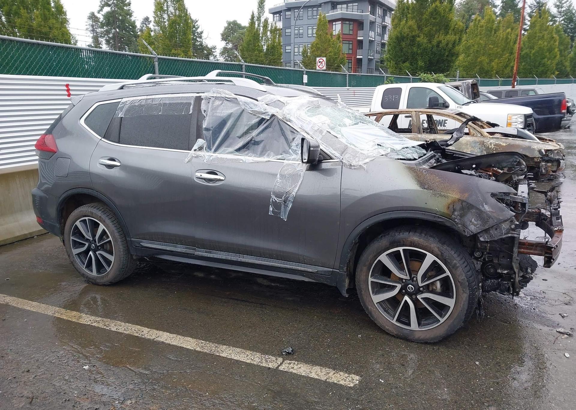 2019 NISSAN ROGUE S