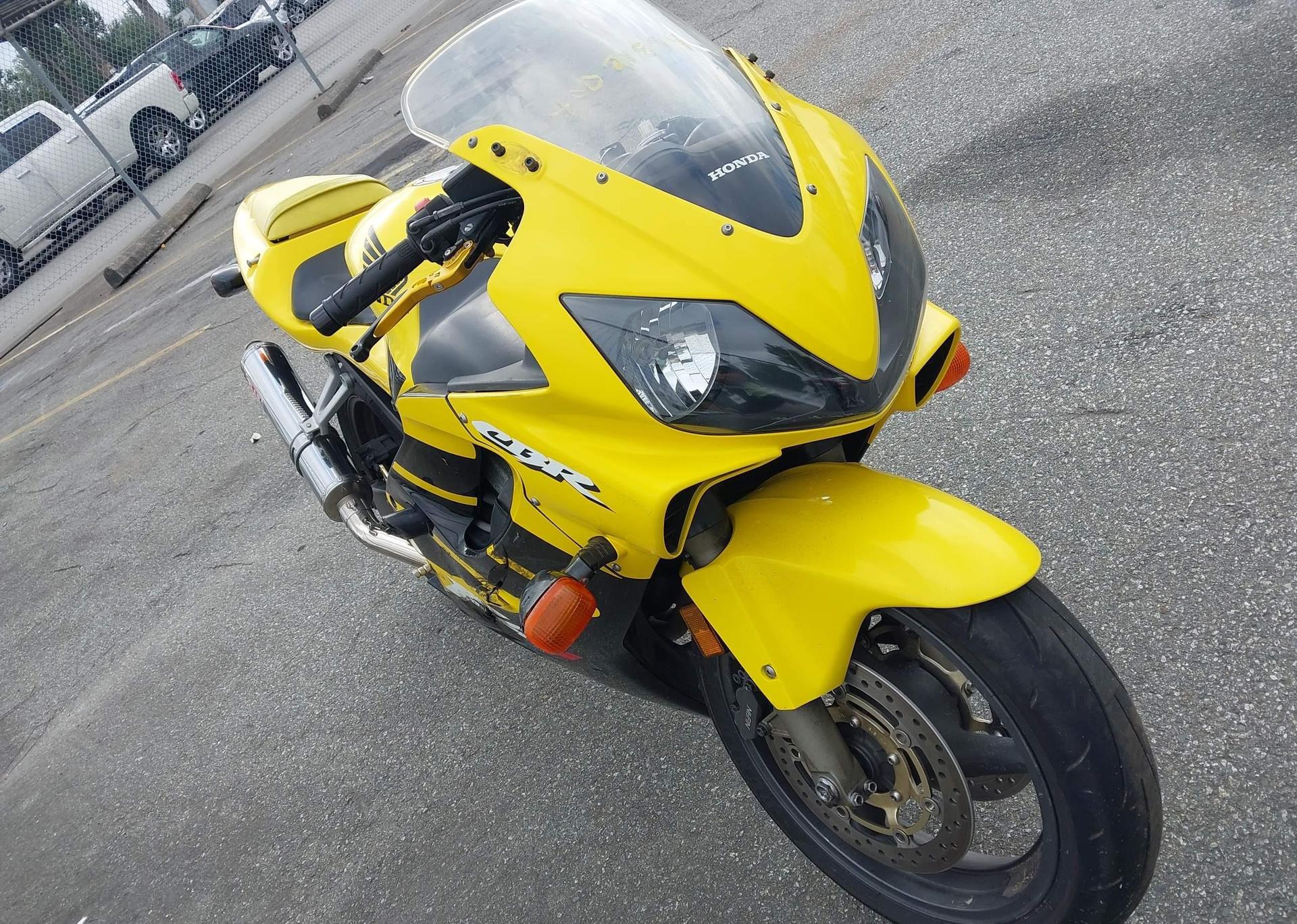 2002 HONDA CBR600 F4