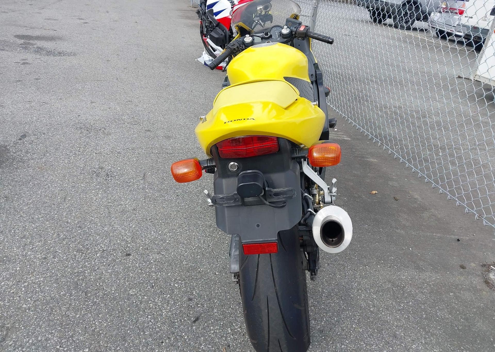 2002 HONDA CBR600 F4