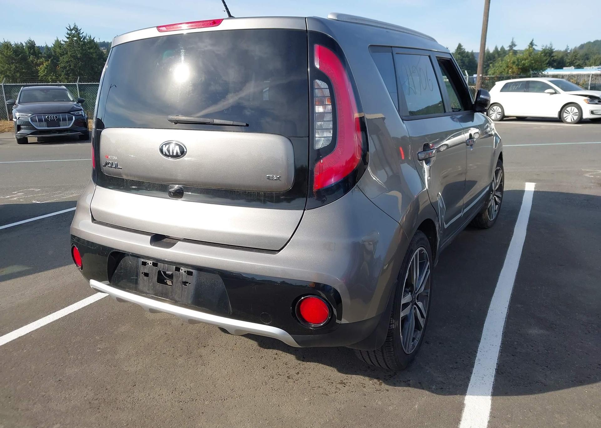 2018 KIA SOUL