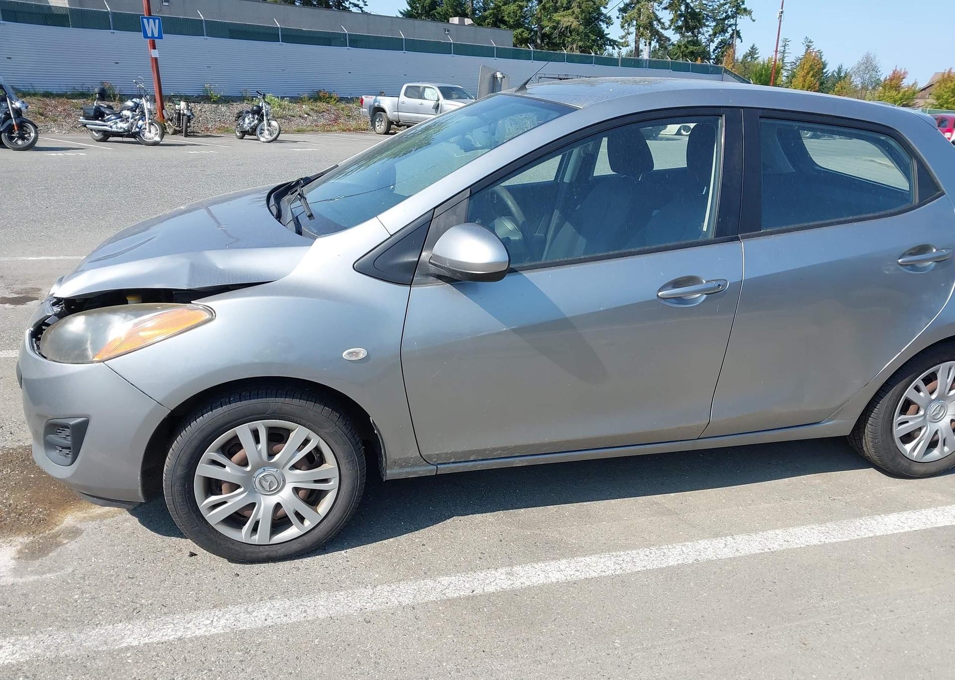 2011 MAZDA MAZDA2