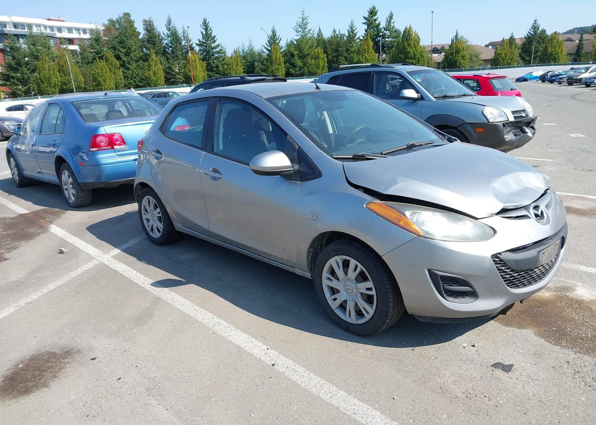 2011 MAZDA MAZDA2