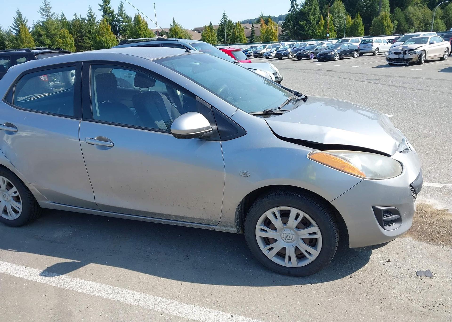 2011 MAZDA MAZDA2