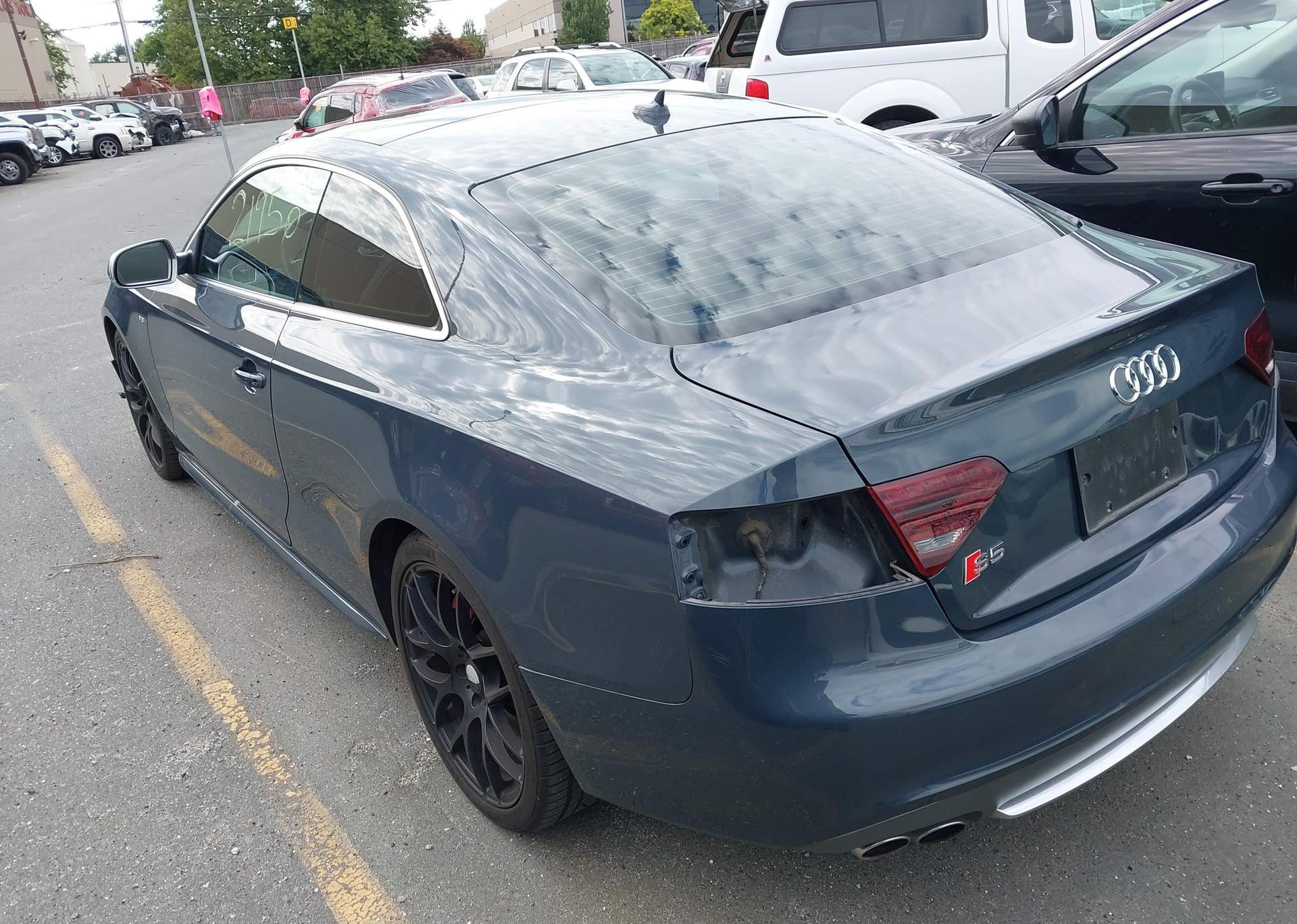 2010 AUDI S5