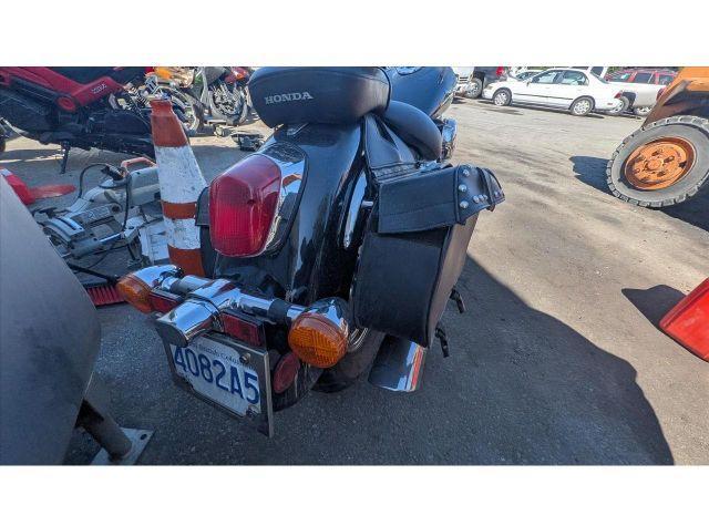2003 HONDA VT750 CD