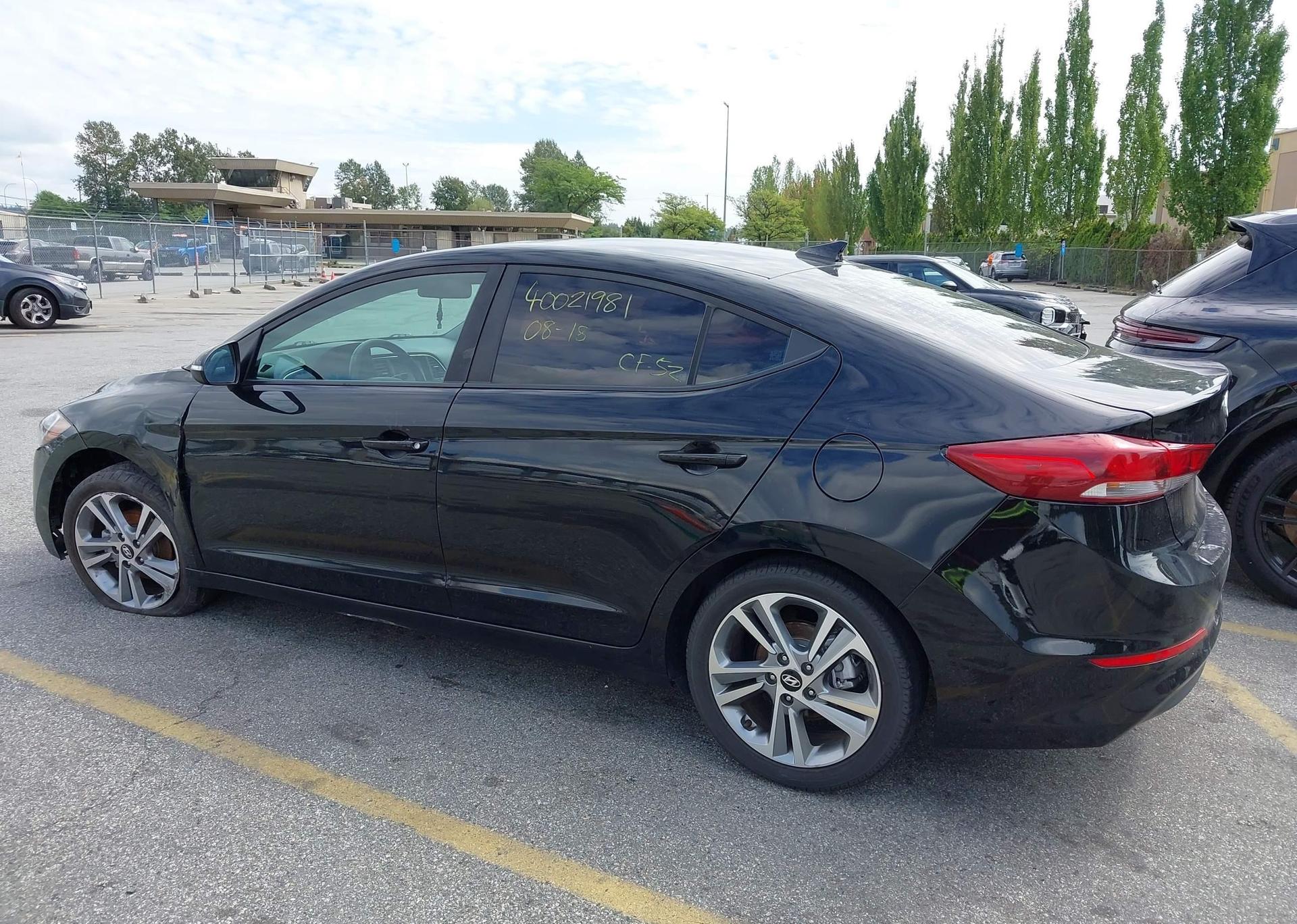 2017 HYUNDAI ELANTRA SE