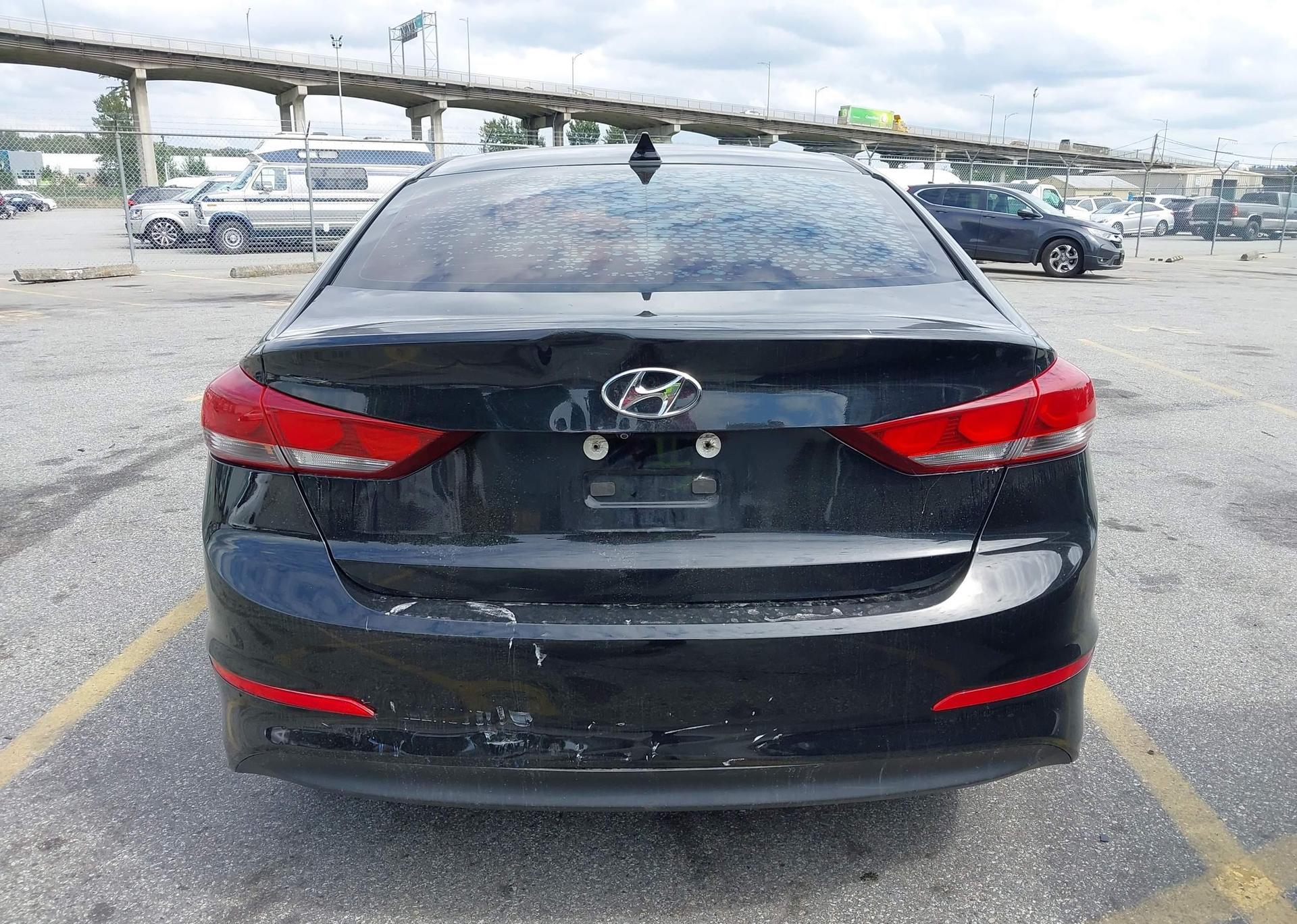 2017 HYUNDAI ELANTRA SE