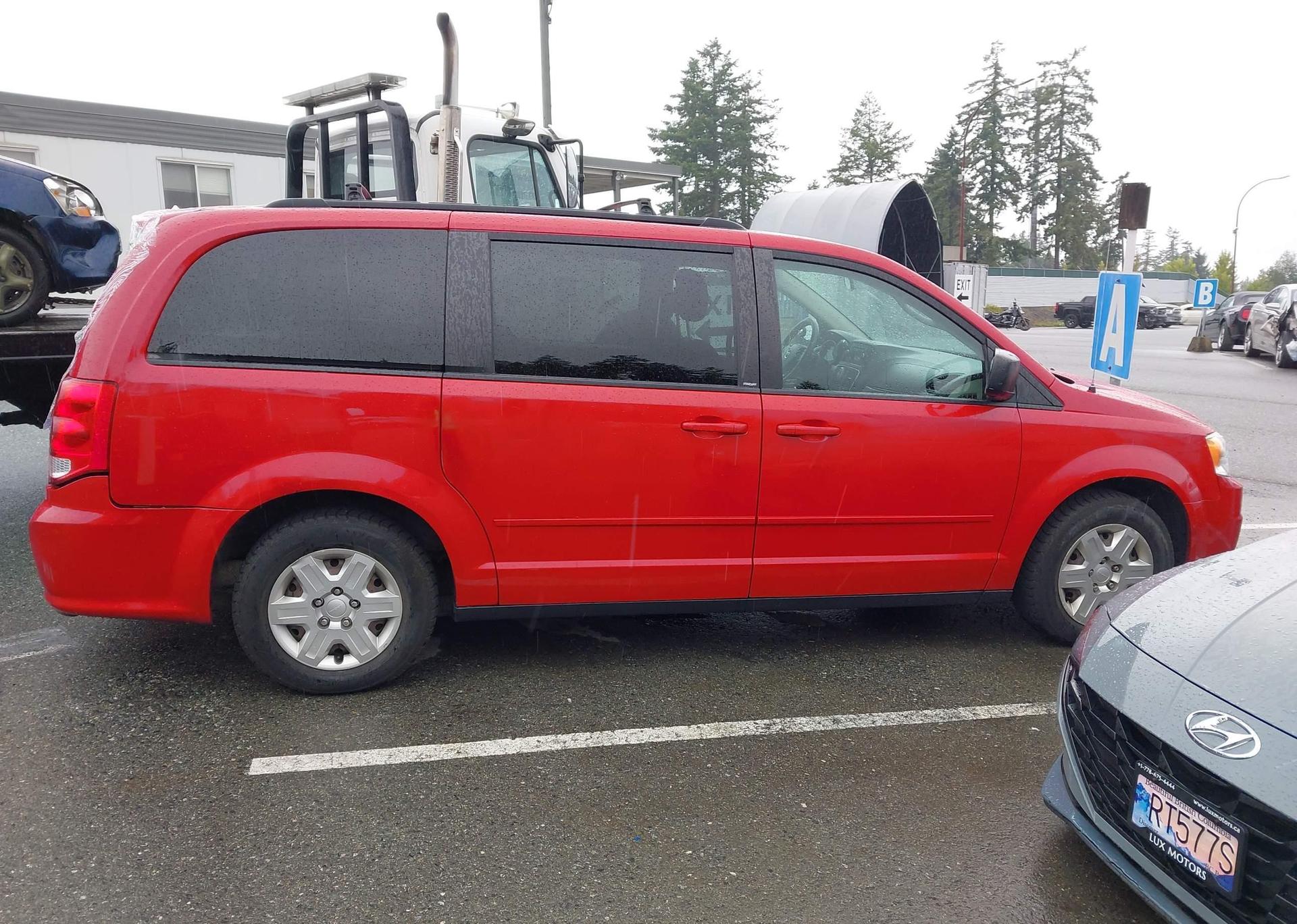 2012 DODGE GRAND CARAVAN SE