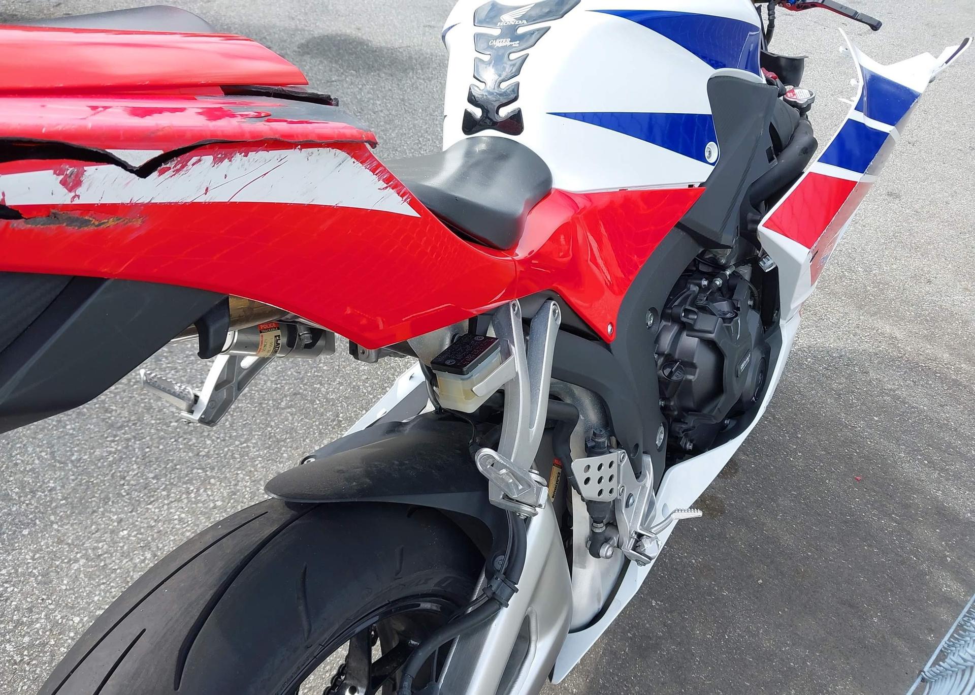 2015 HONDA CBR600 RR-ABS