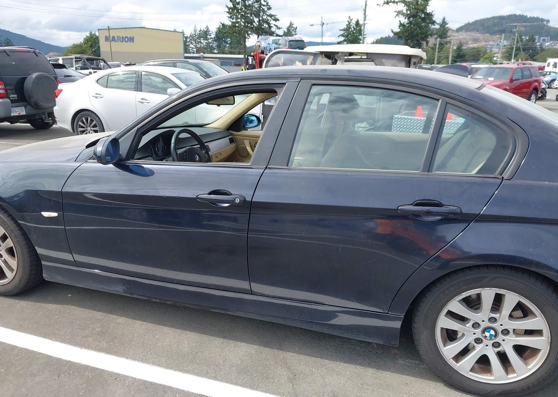 2008 BMW 323I