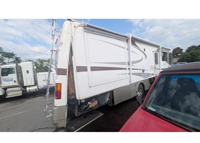 2003 HOLIDAY RAMBLER VACATIONER