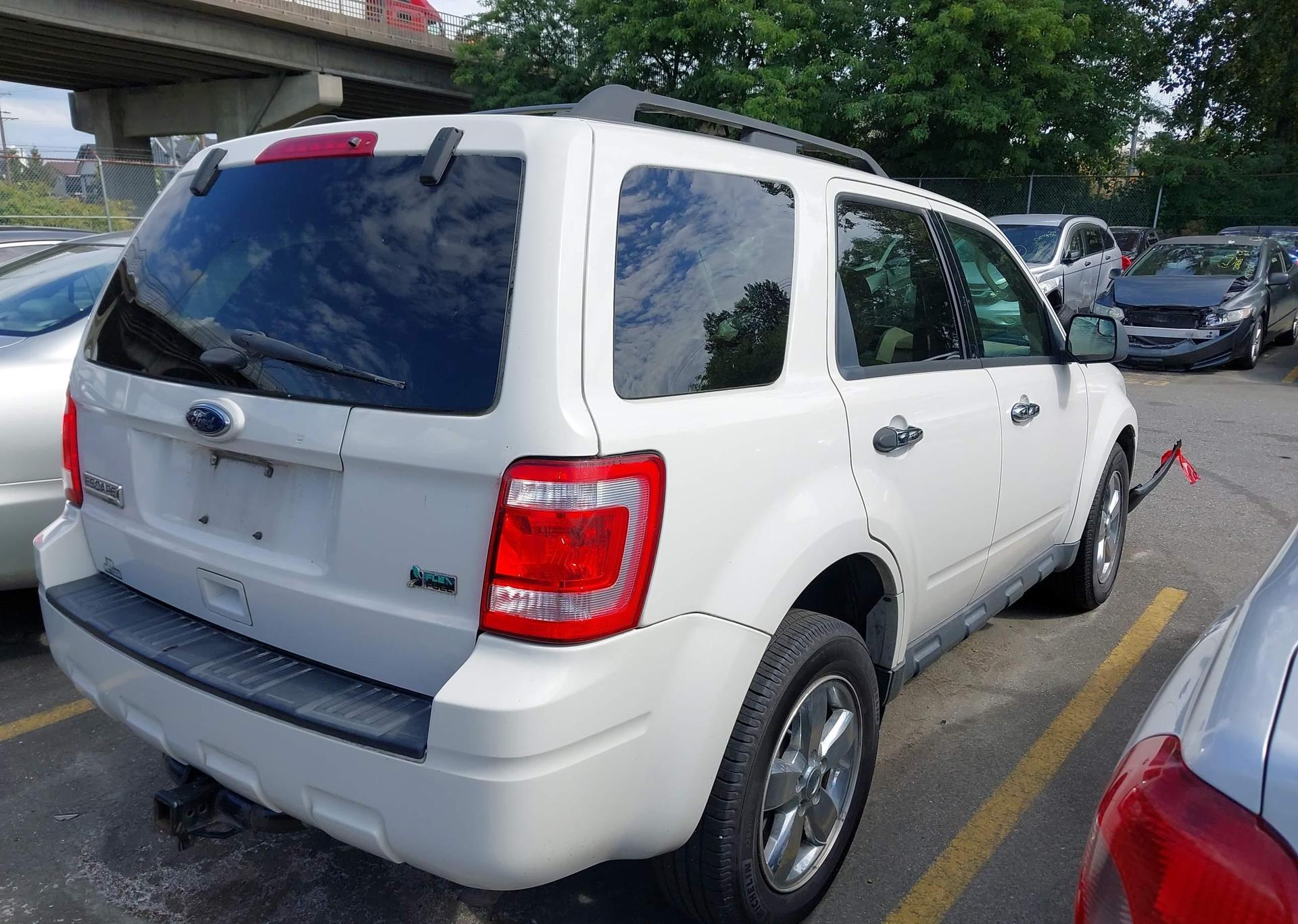 2011 FORD ESCAPE XLT