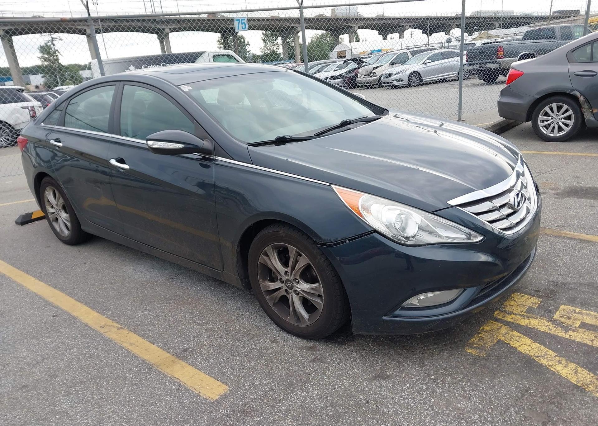 2011 HYUNDAI SONATA SE