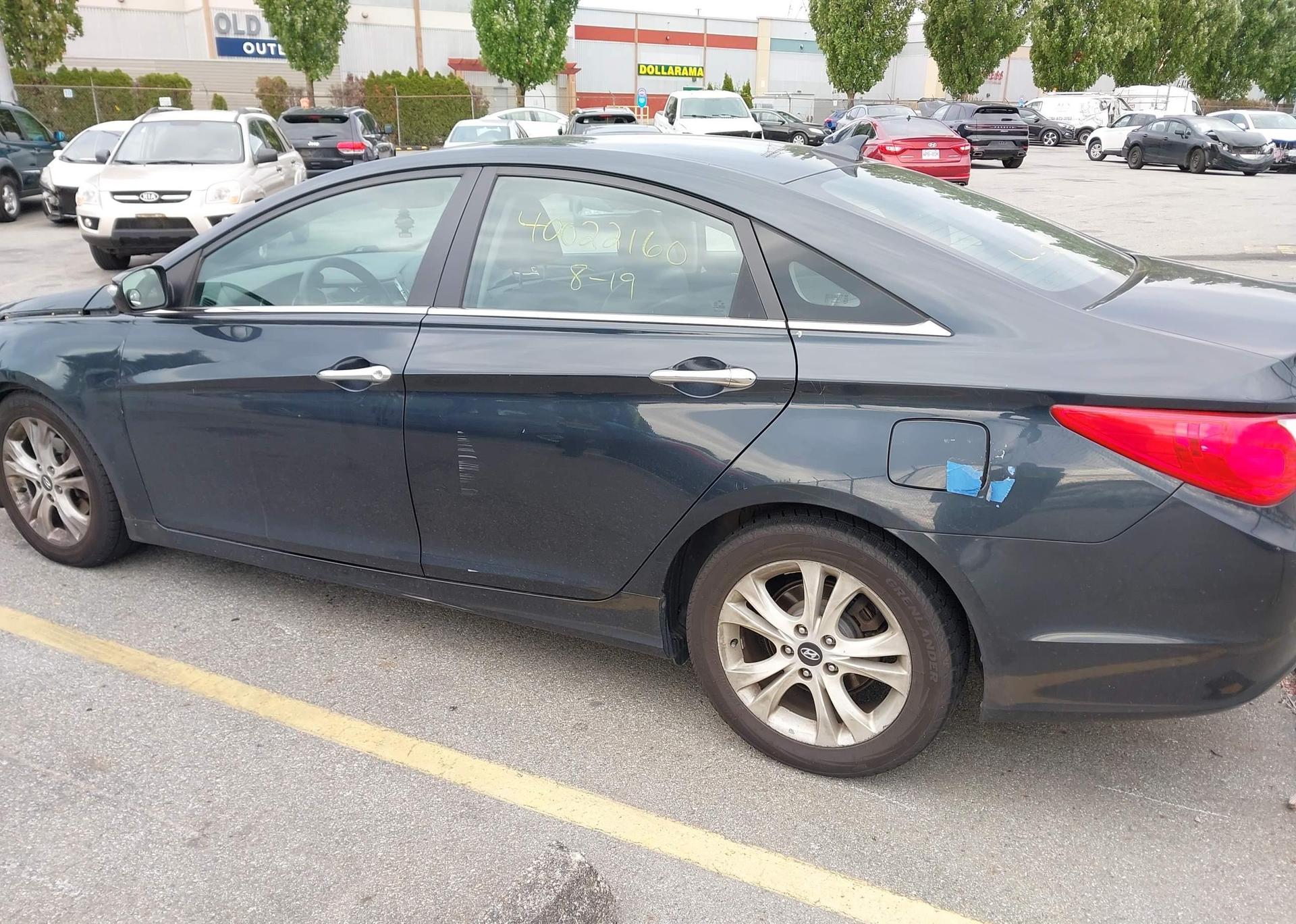 2011 HYUNDAI SONATA SE