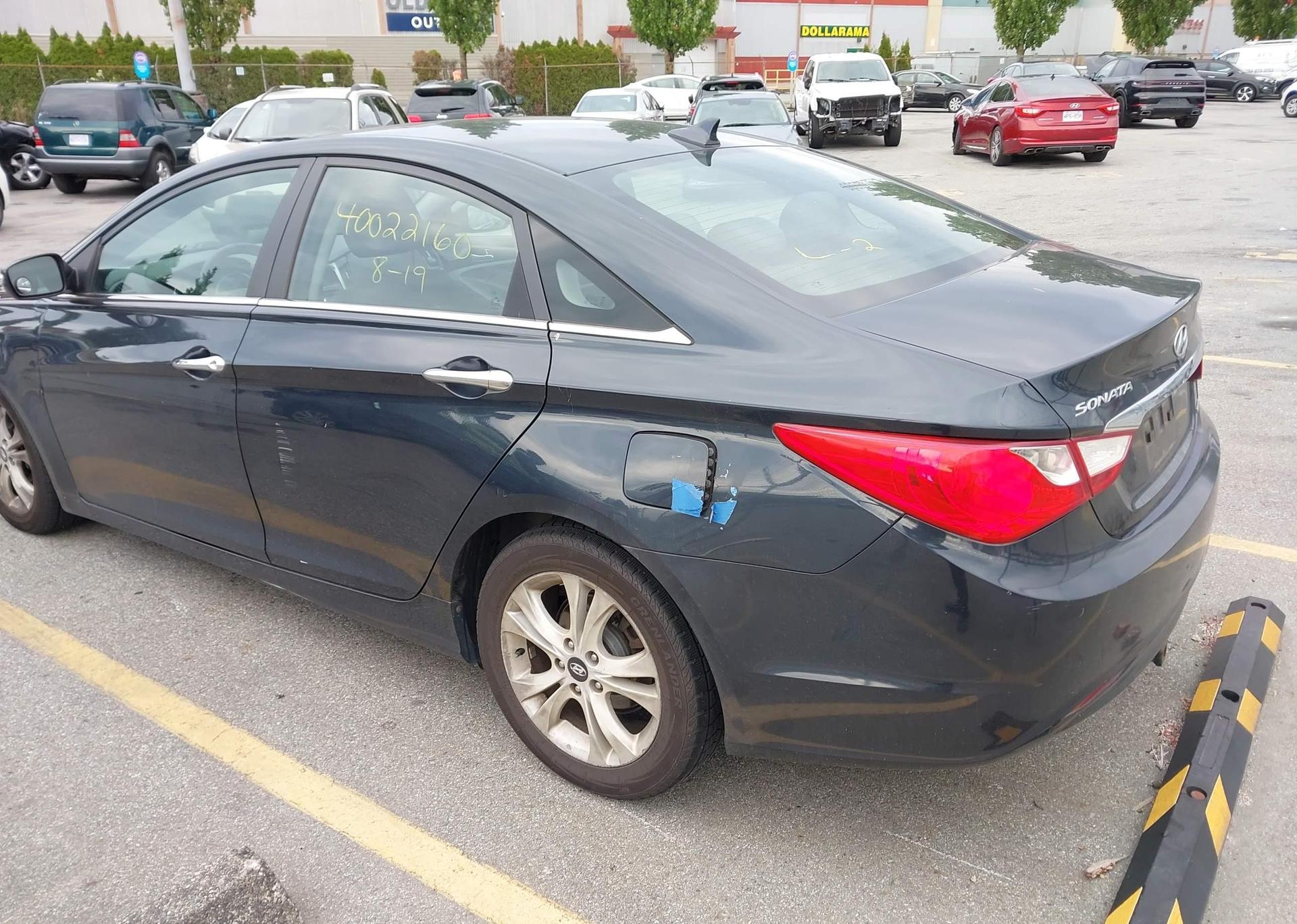 2011 HYUNDAI SONATA SE