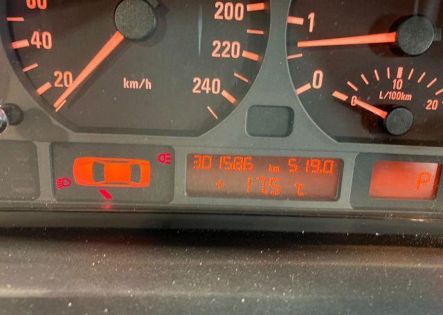 2005 BMW 325I
