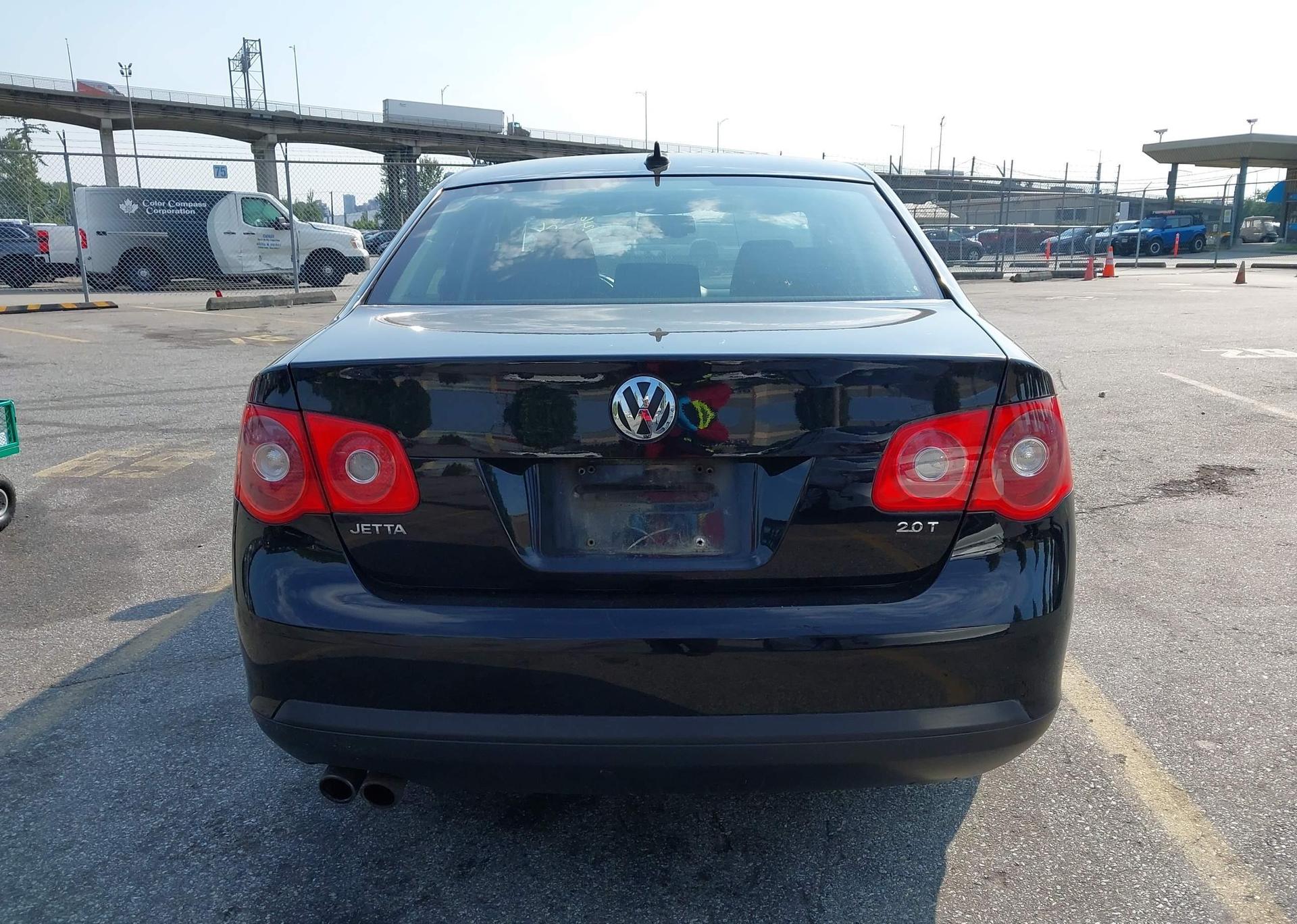 2010 VOLKSWAGEN JETTA