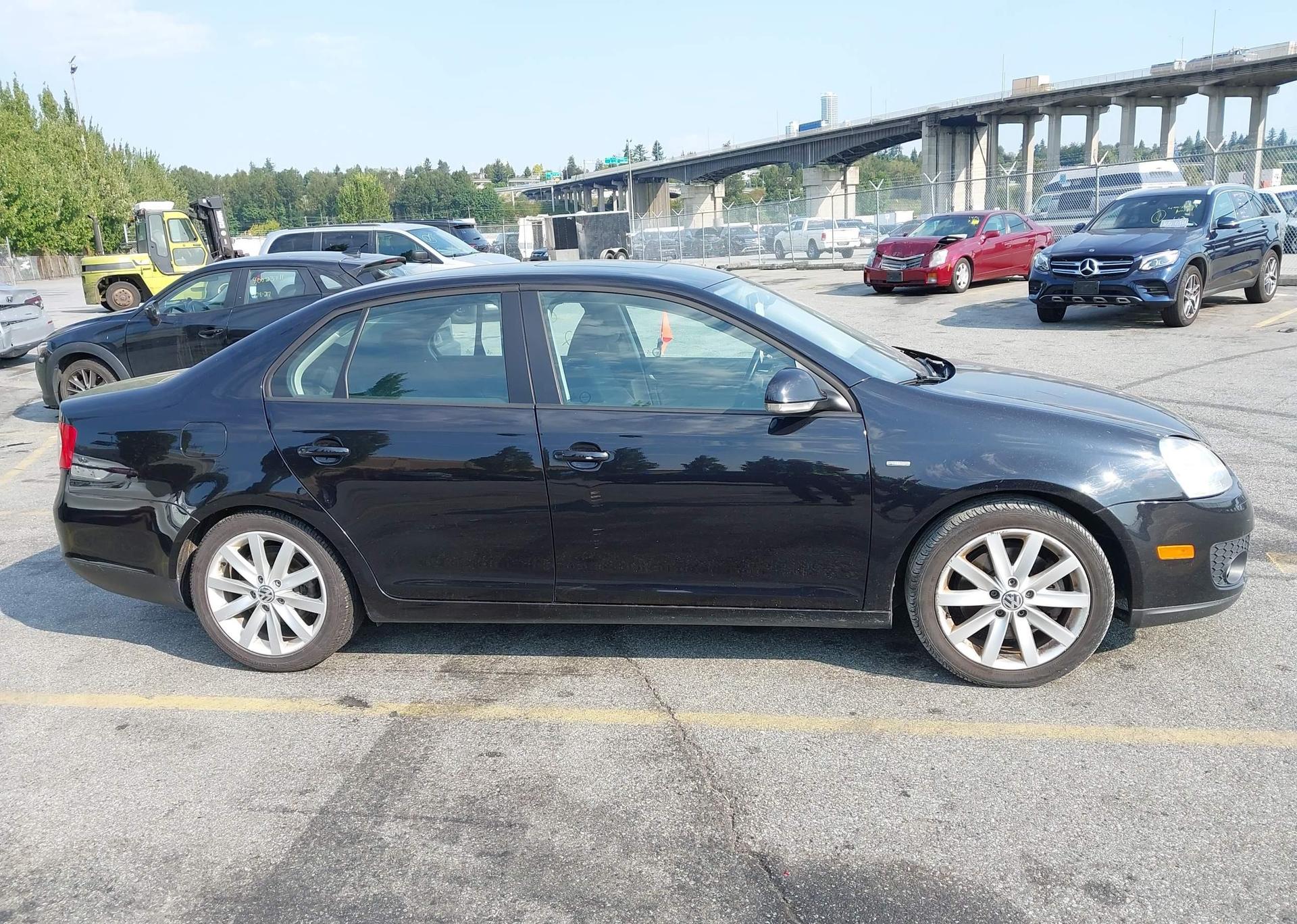 2010 VOLKSWAGEN JETTA