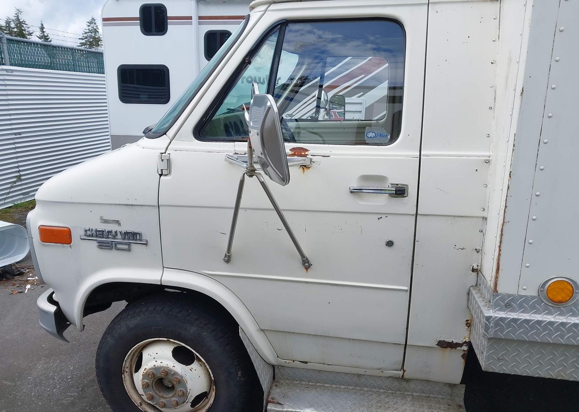 1988 CHEVROLET G30