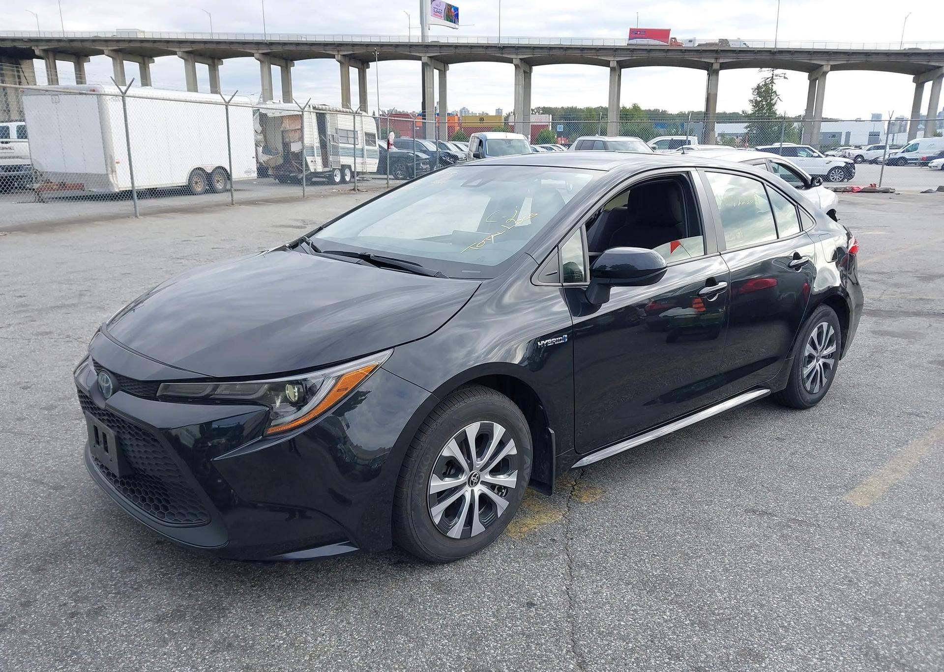 2021 TOYOTA COROLLA