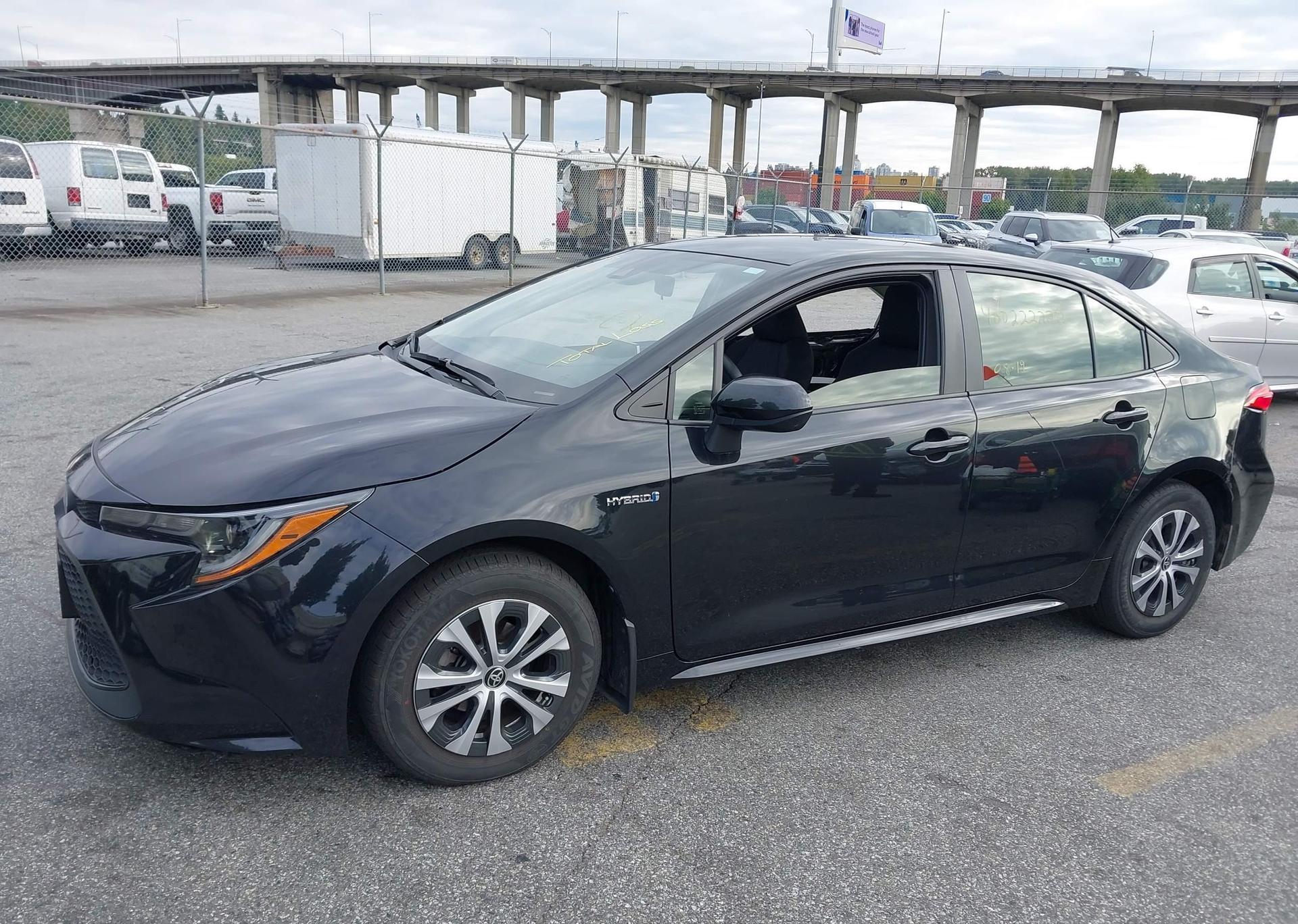 2021 TOYOTA COROLLA