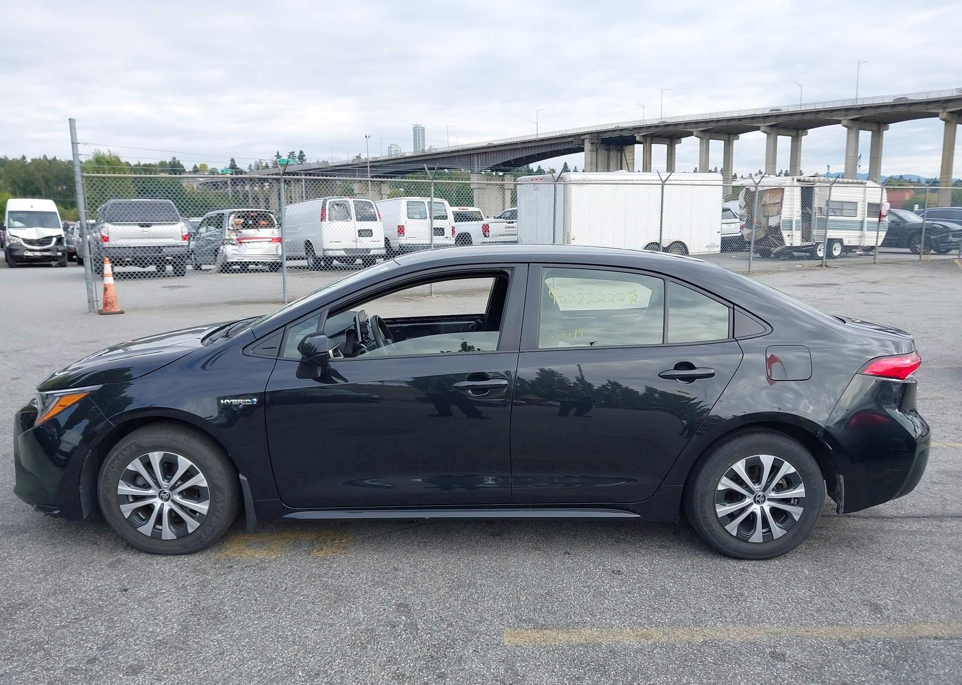 2021 TOYOTA COROLLA