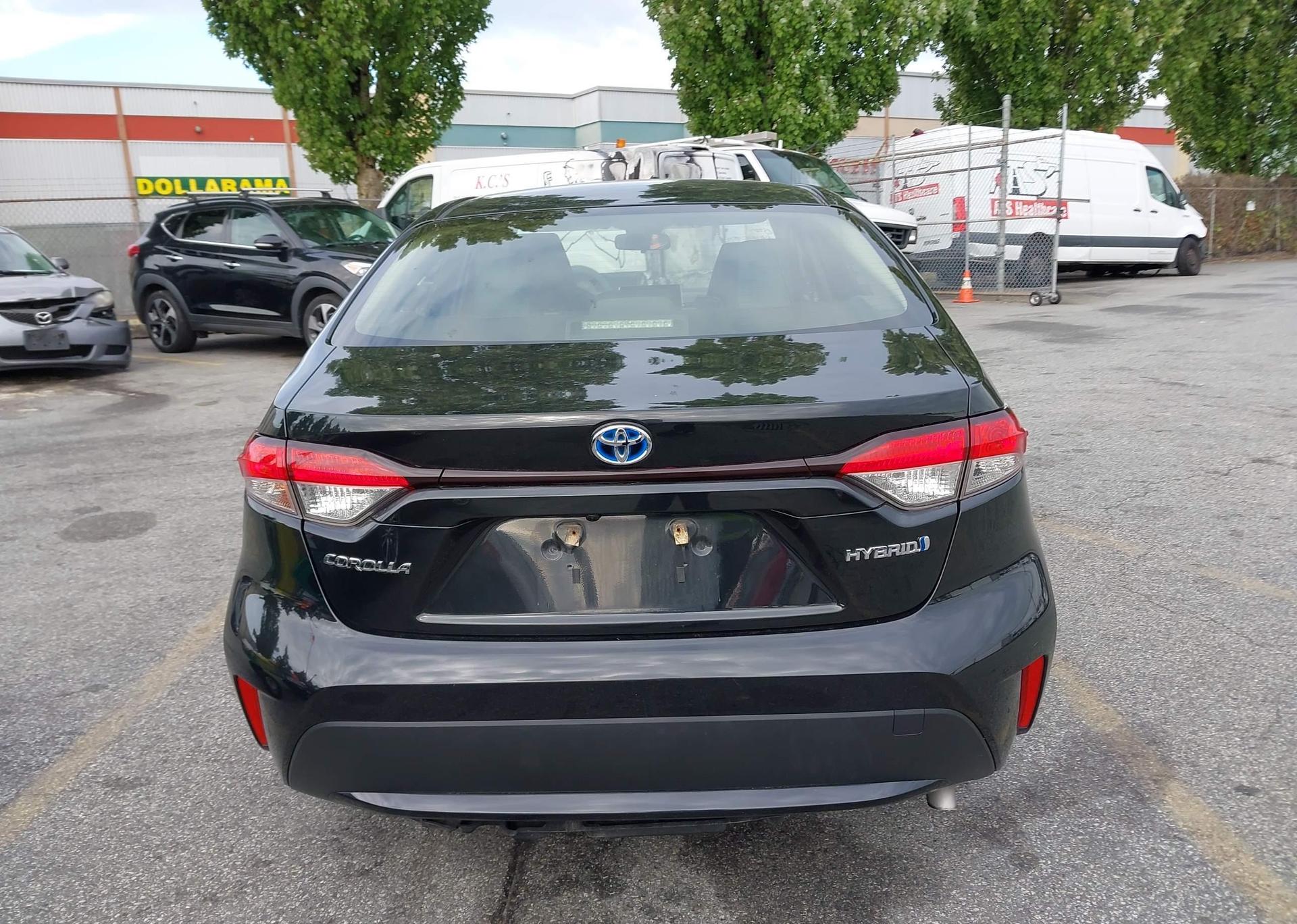 2021 TOYOTA COROLLA