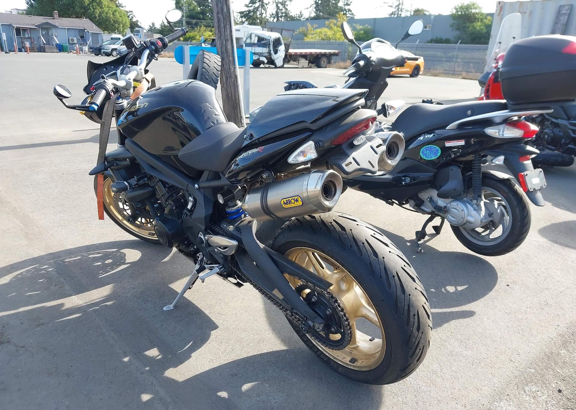 2012 Triumph STREET TRIPLE R