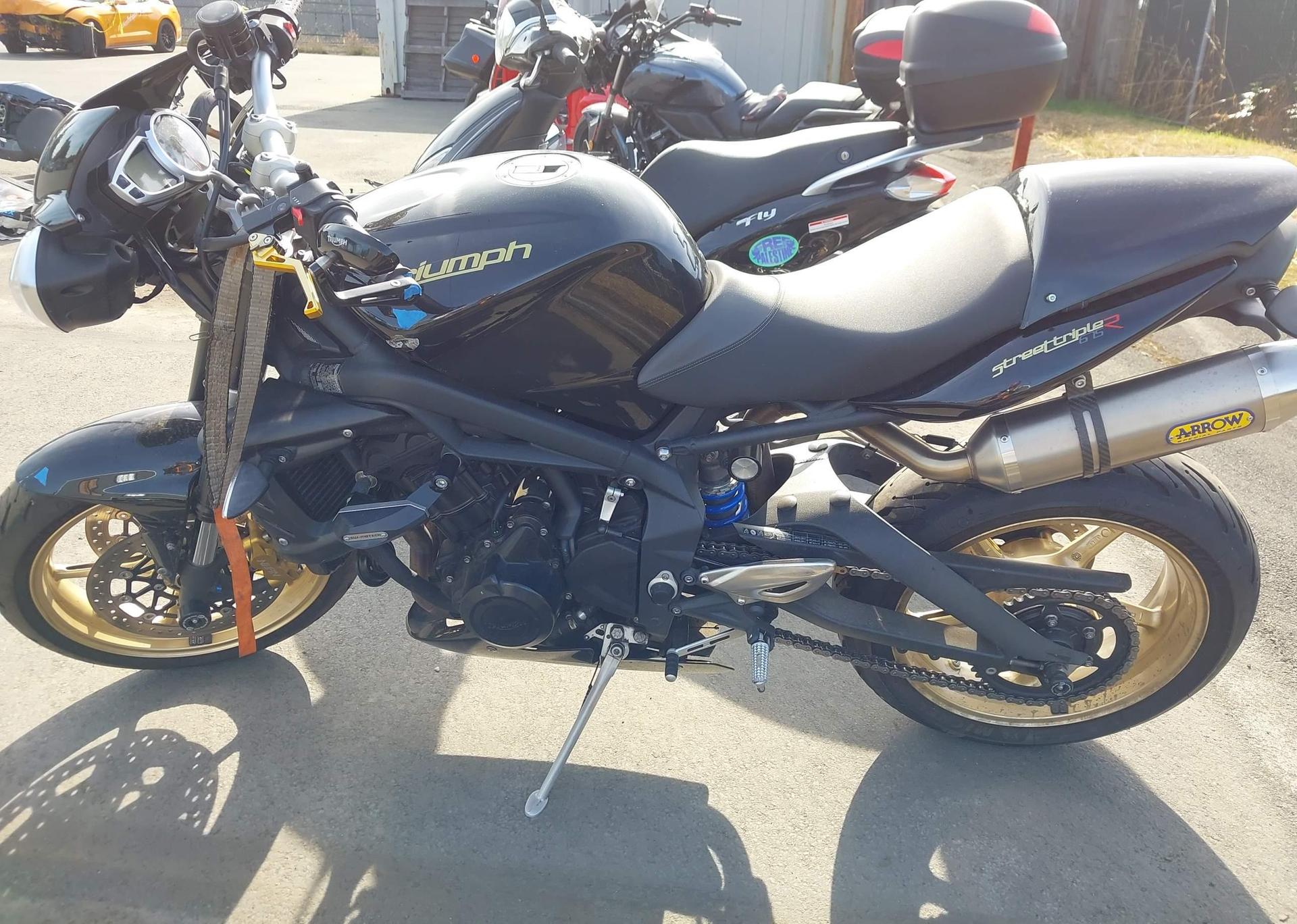 2012 Triumph STREET TRIPLE R