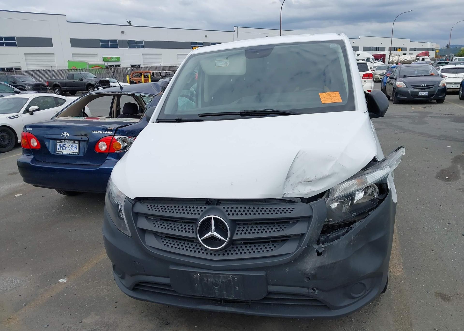 2018 MERCEDES-BENZ METRIS