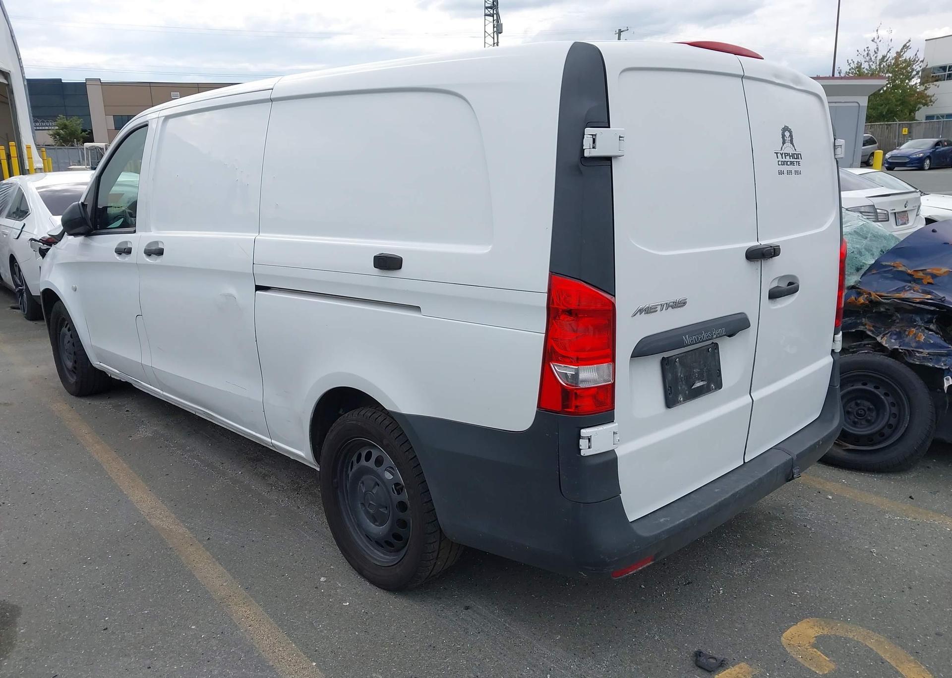 2018 MERCEDES-BENZ METRIS