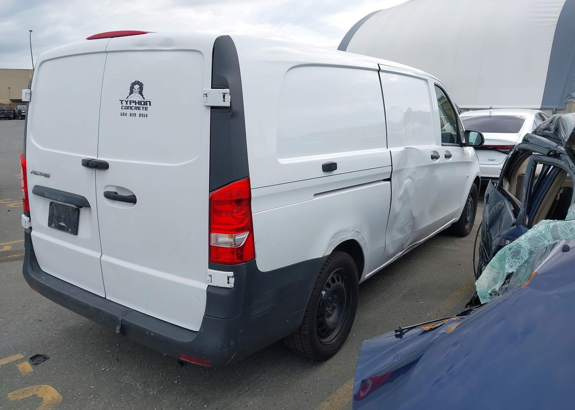 2018 MERCEDES-BENZ METRIS