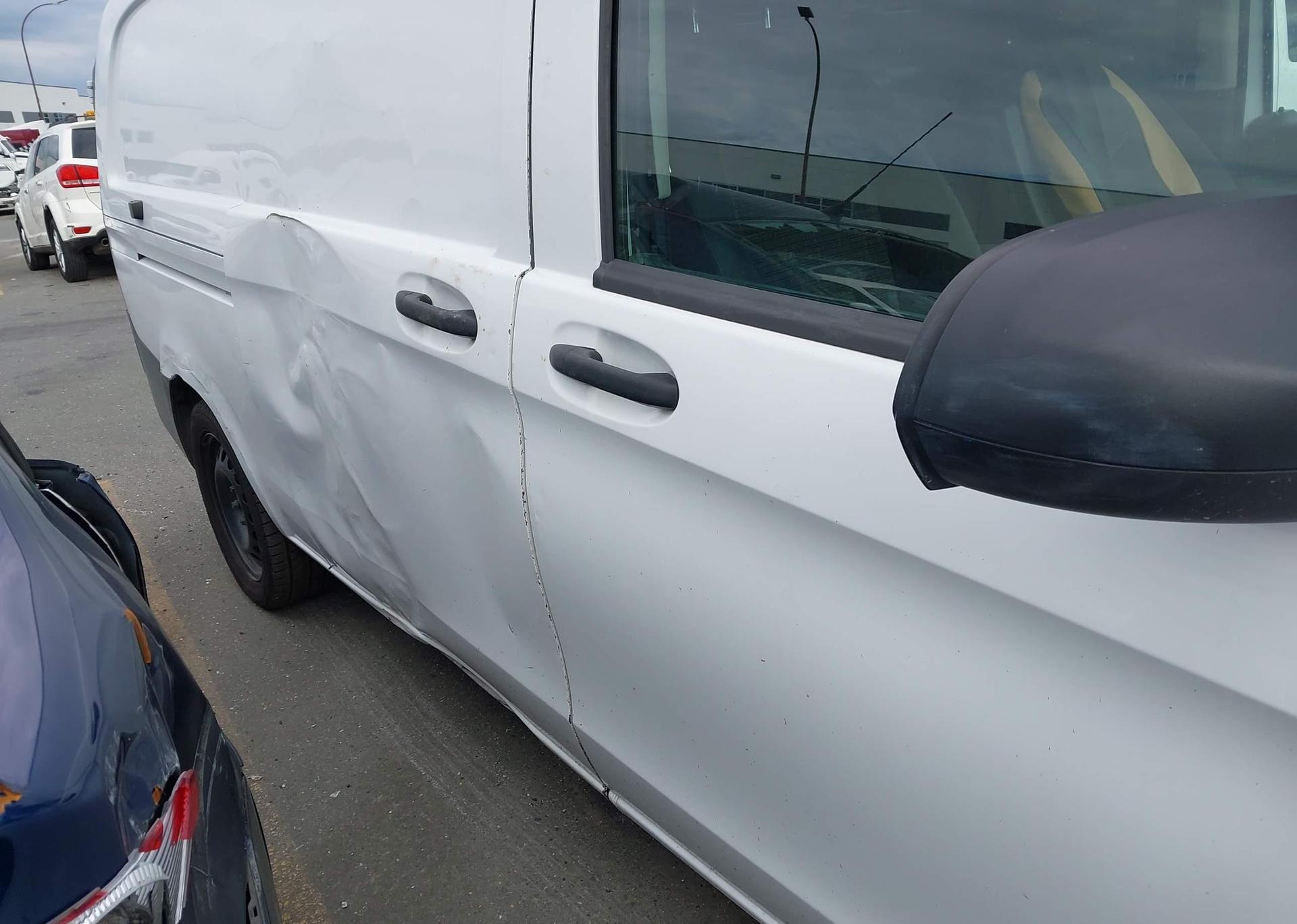 2018 MERCEDES-BENZ METRIS