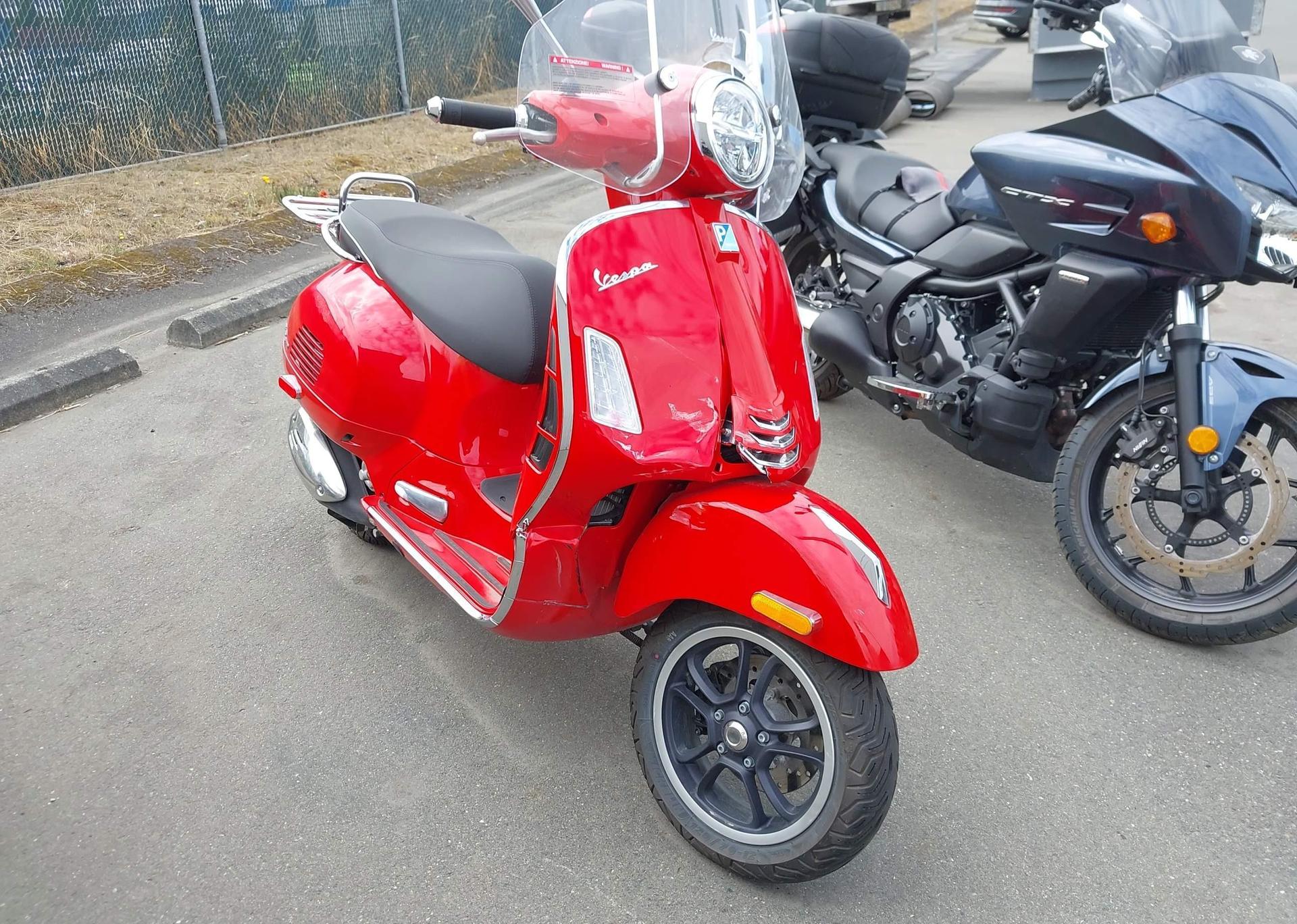 2024 VESPA GTS