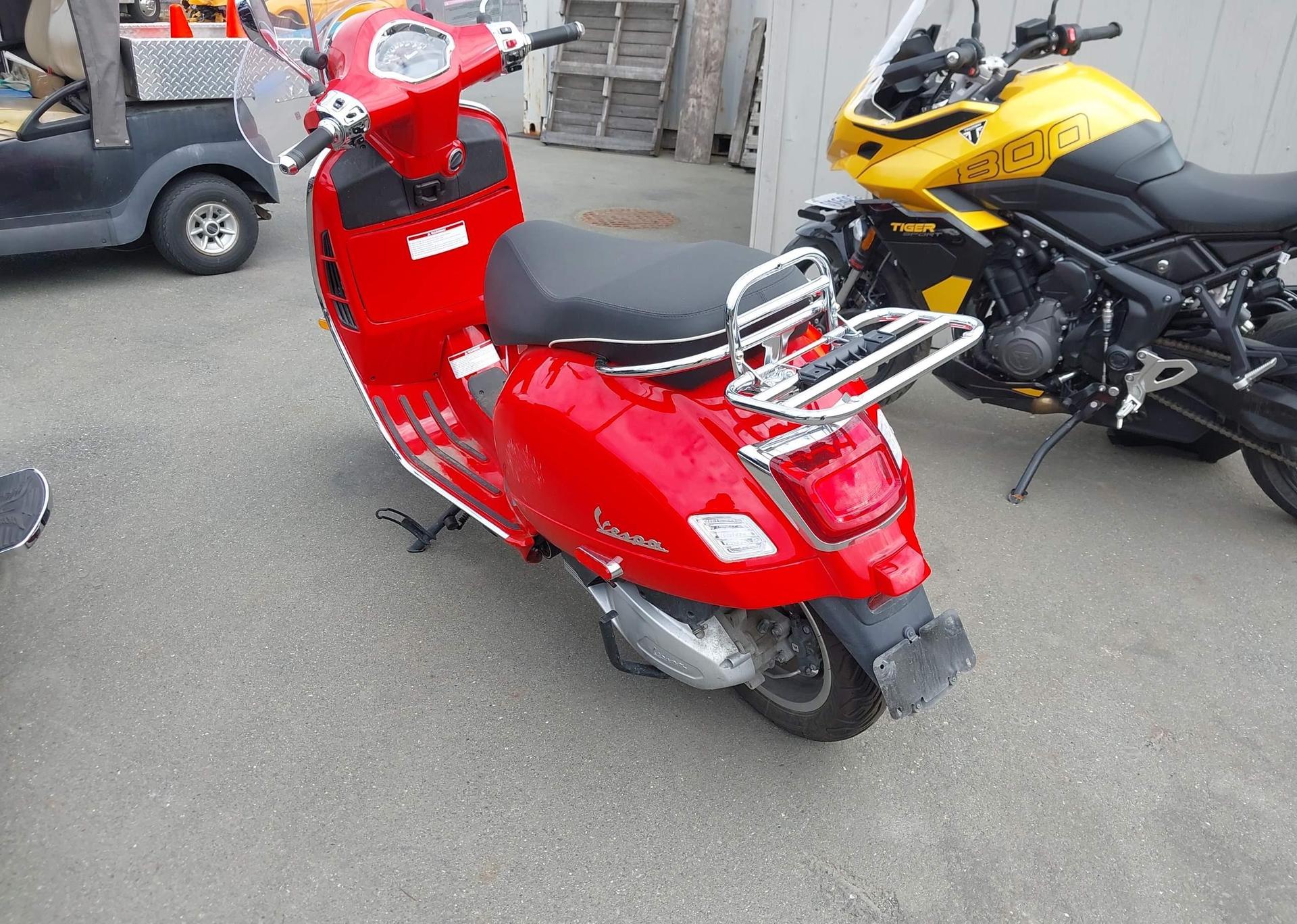 2024 VESPA GTS