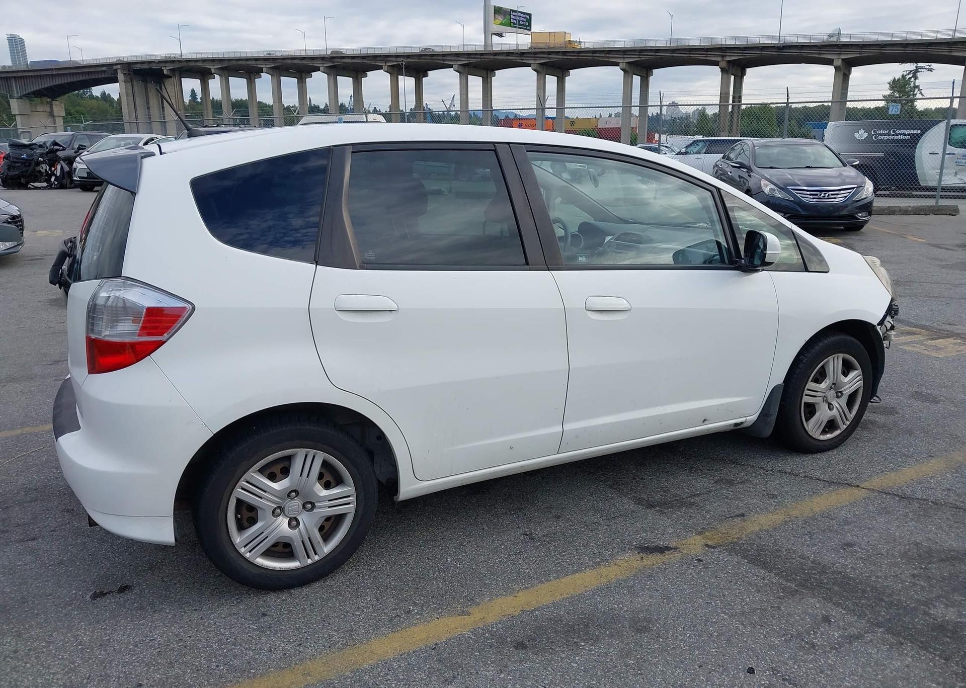 2014 HONDA FIT