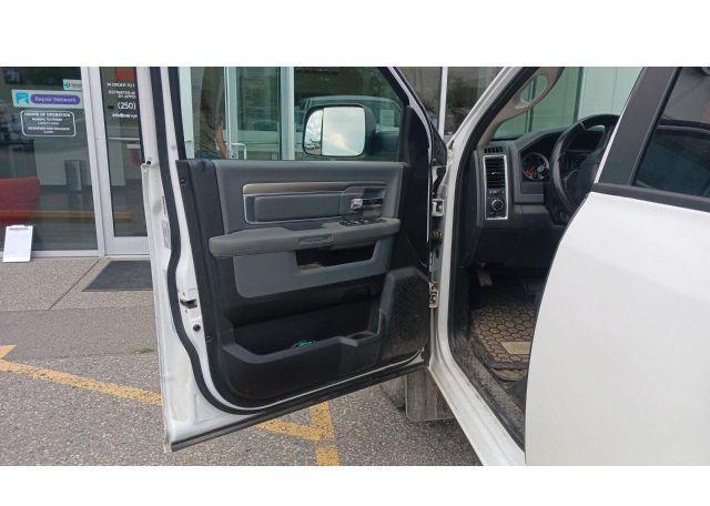 2016 RAM 1500 SLT
